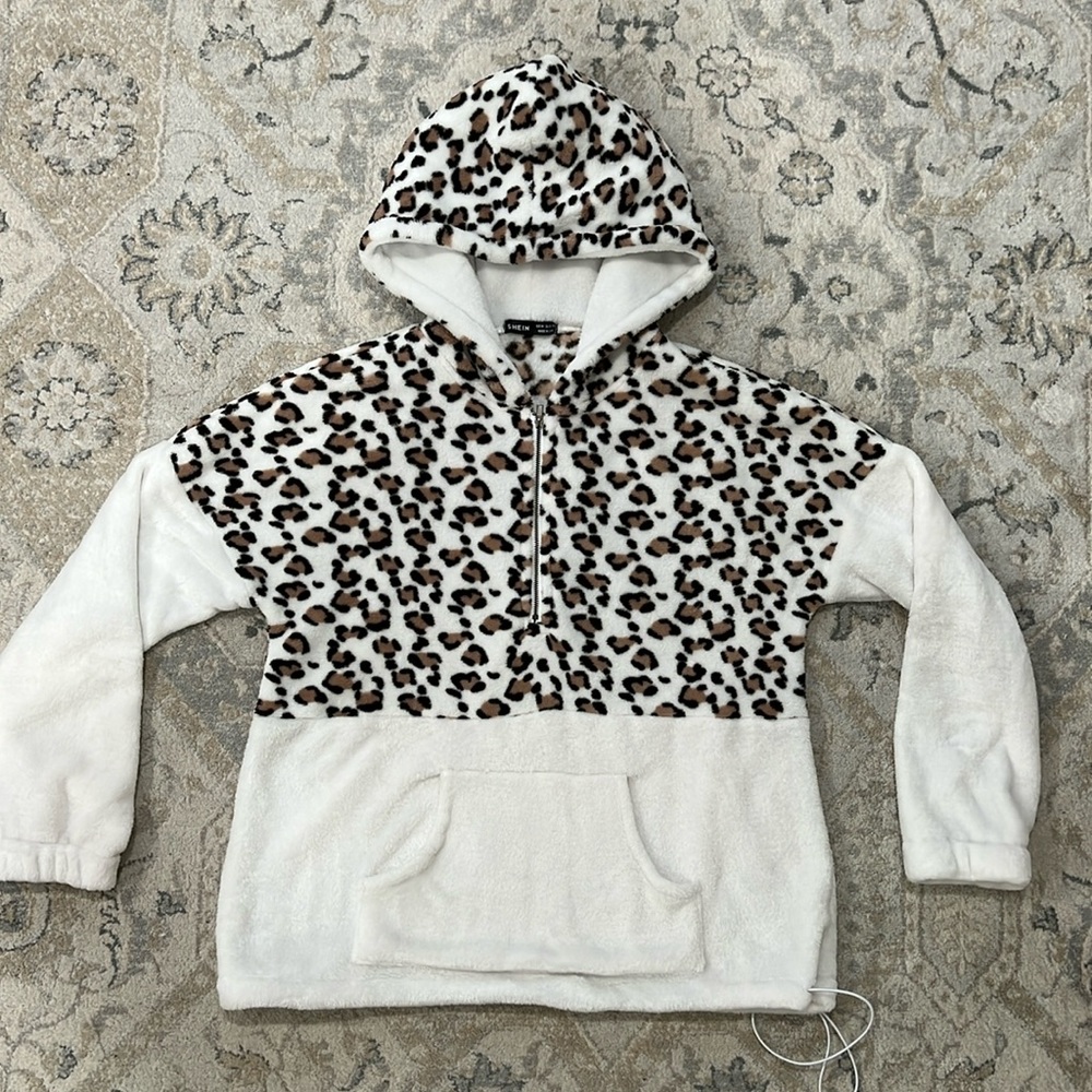 SHEIN fleece hoodie white/leopard size medium